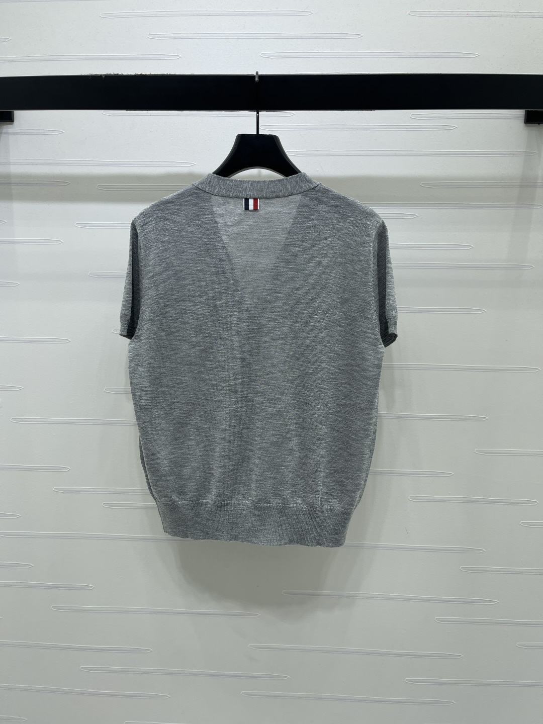 Women's short sleeves